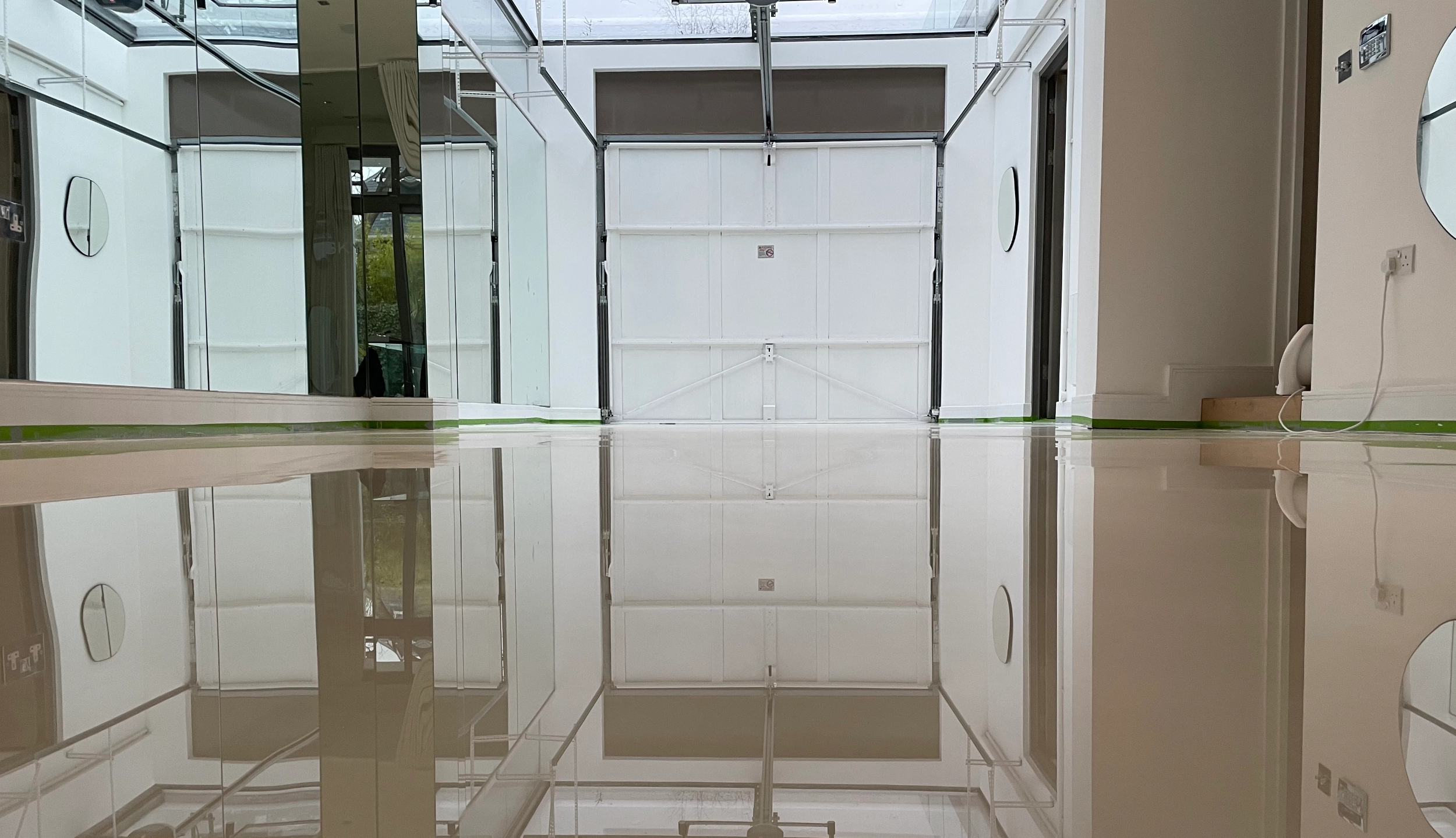 garage and showroom epoxy resin floors