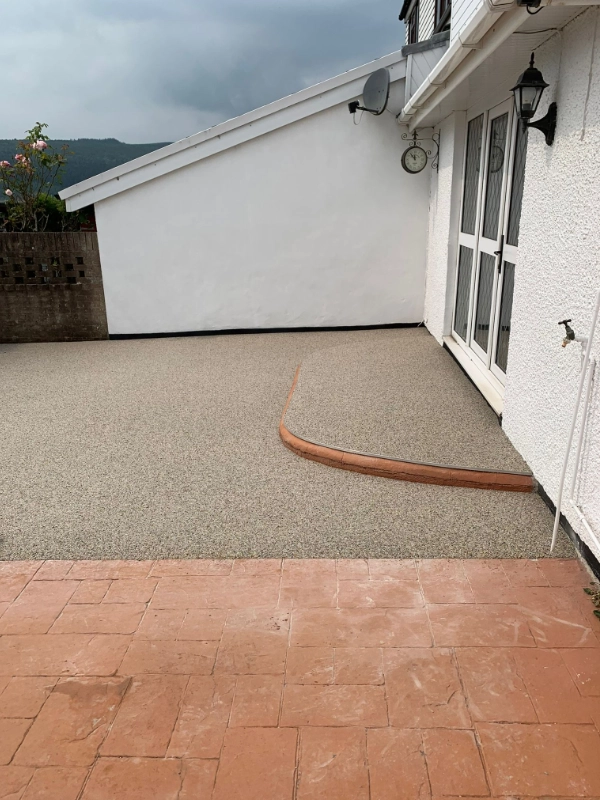 garage and showroom epoxy resin floors